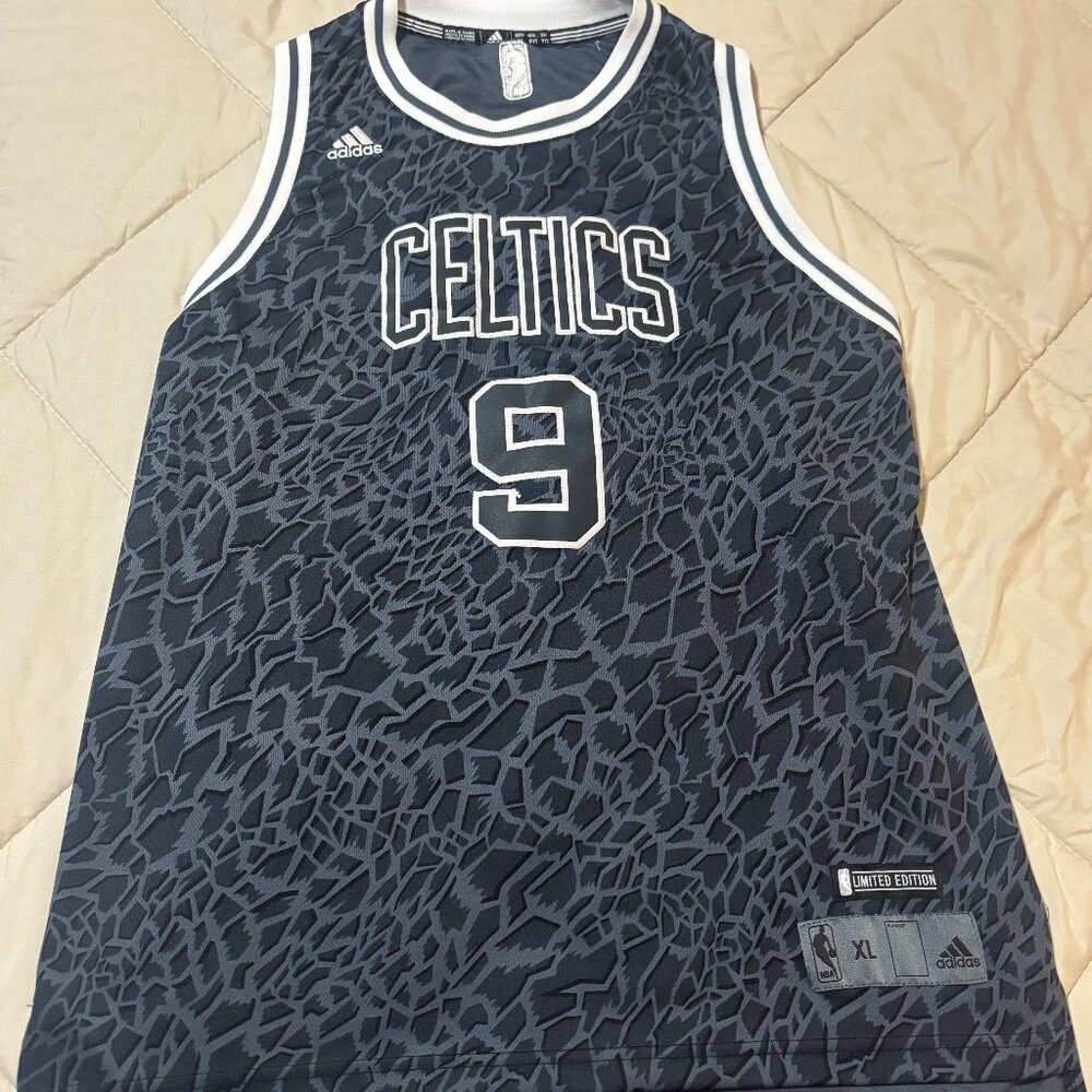 Adidas Boston Celtics Rajon Rondo Limited Edition Swingman Jersey - Youth XL